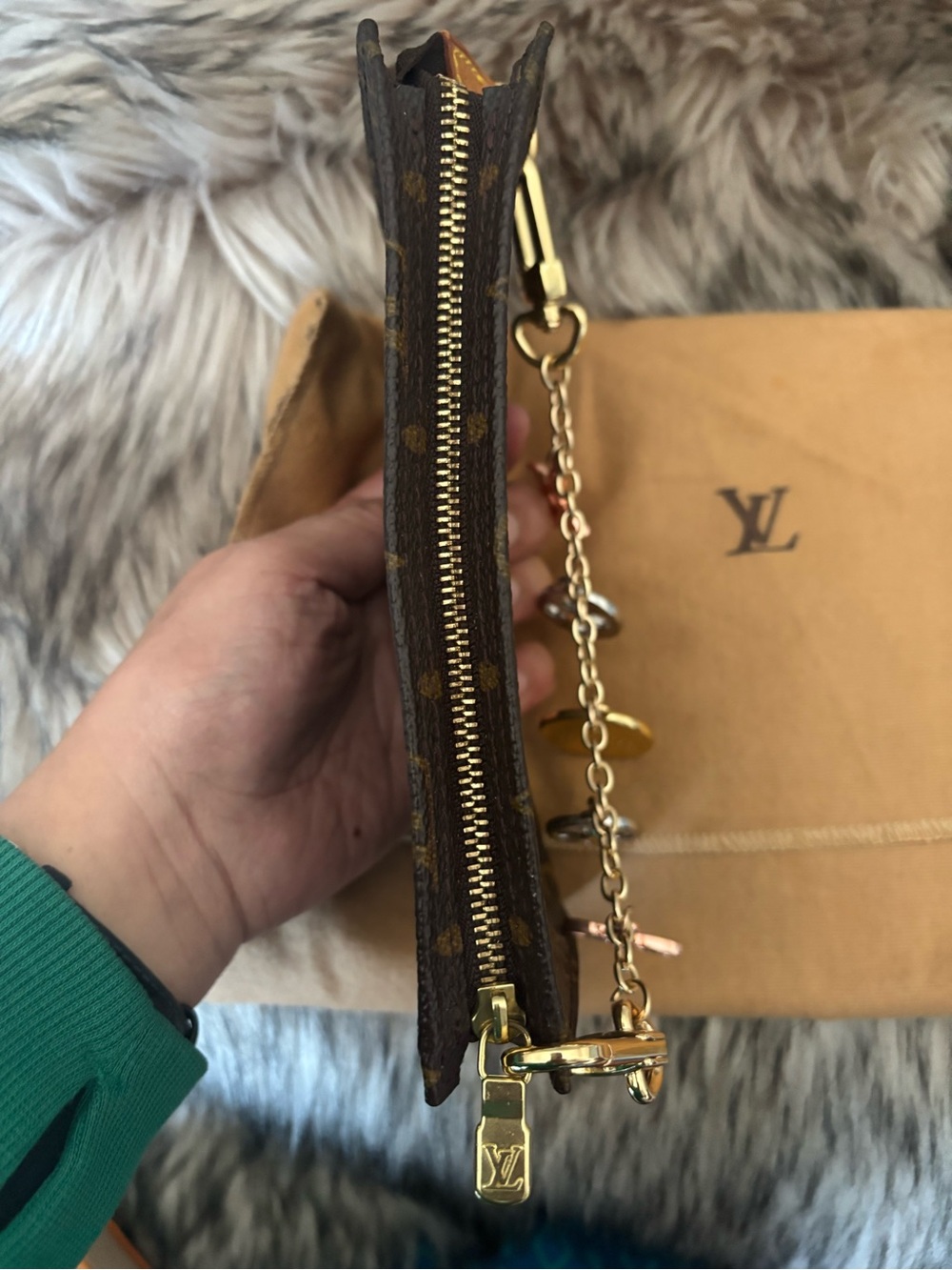 Louis Vuitton Brown Monogram mini pochette with charm - Brown/Gold - Picture 4 of 15